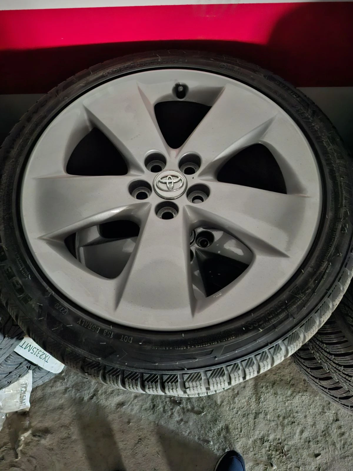Toyota Prius 3 - изображение 9