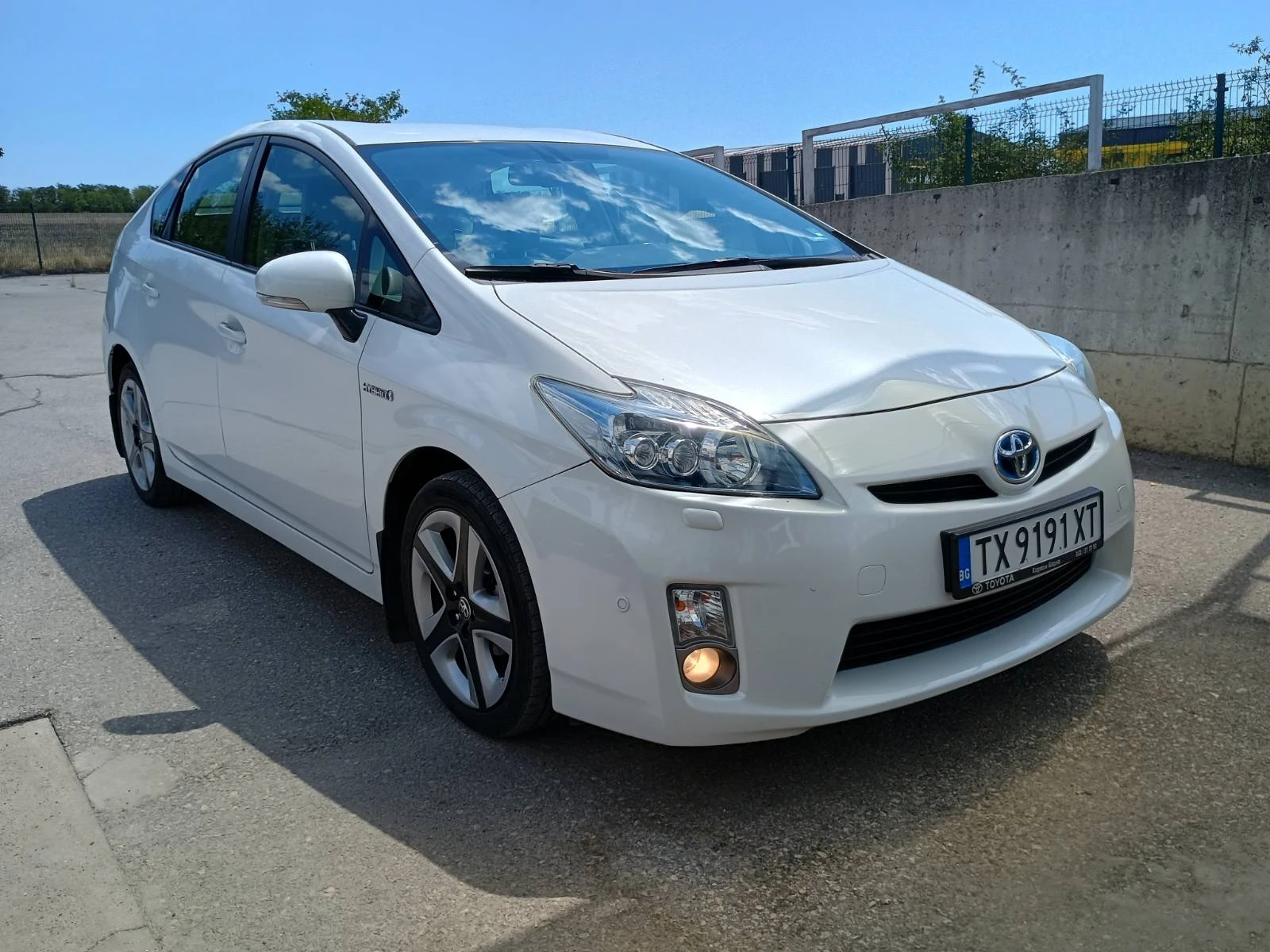 Toyota Prius 3 - изображение 3