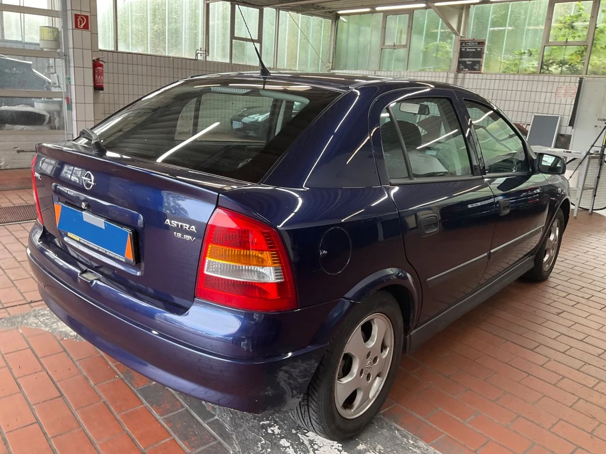 Opel Astra 1.6 | Basis | РЕАЛНИ КИЛОМЕТРИ | КЛИМАТИК - изображение 5