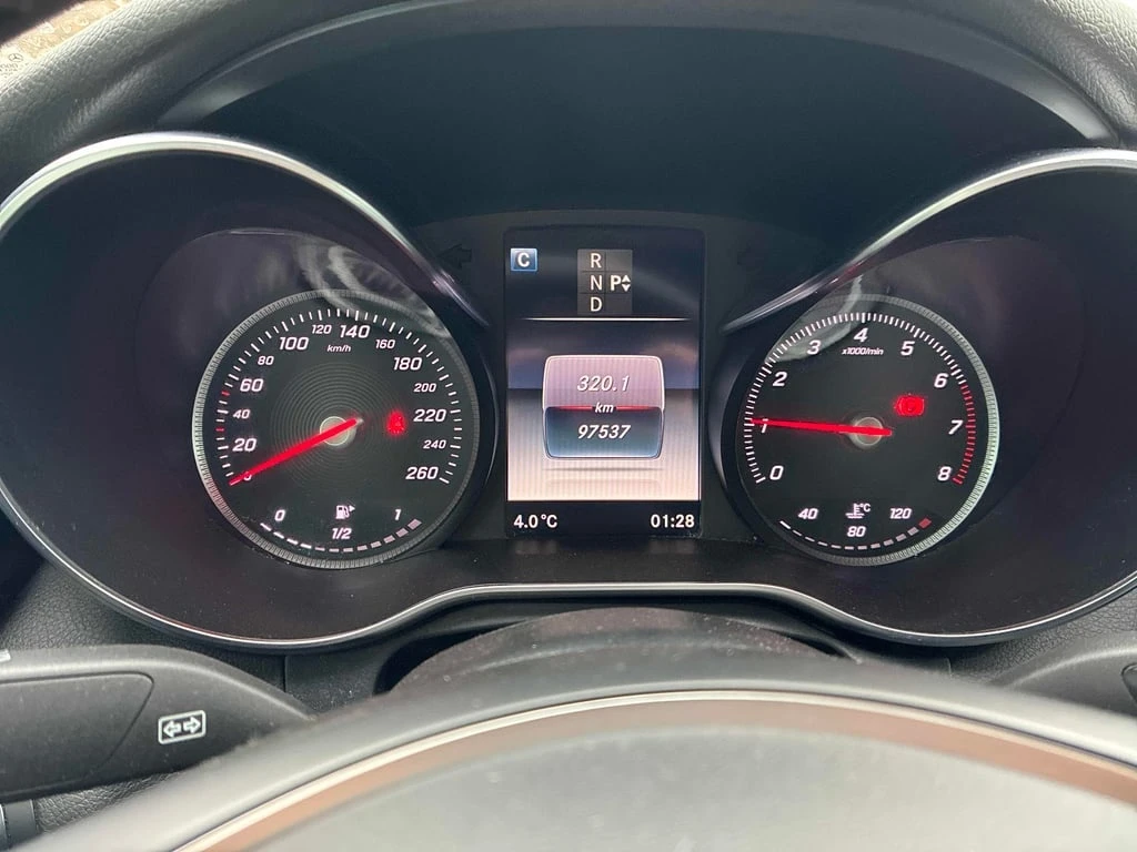 Mercedes-Benz C 300 2017 * CARFAX * БЕЗ ПЪРВОНАЧАЛНА ВНОСКА - изображение 8