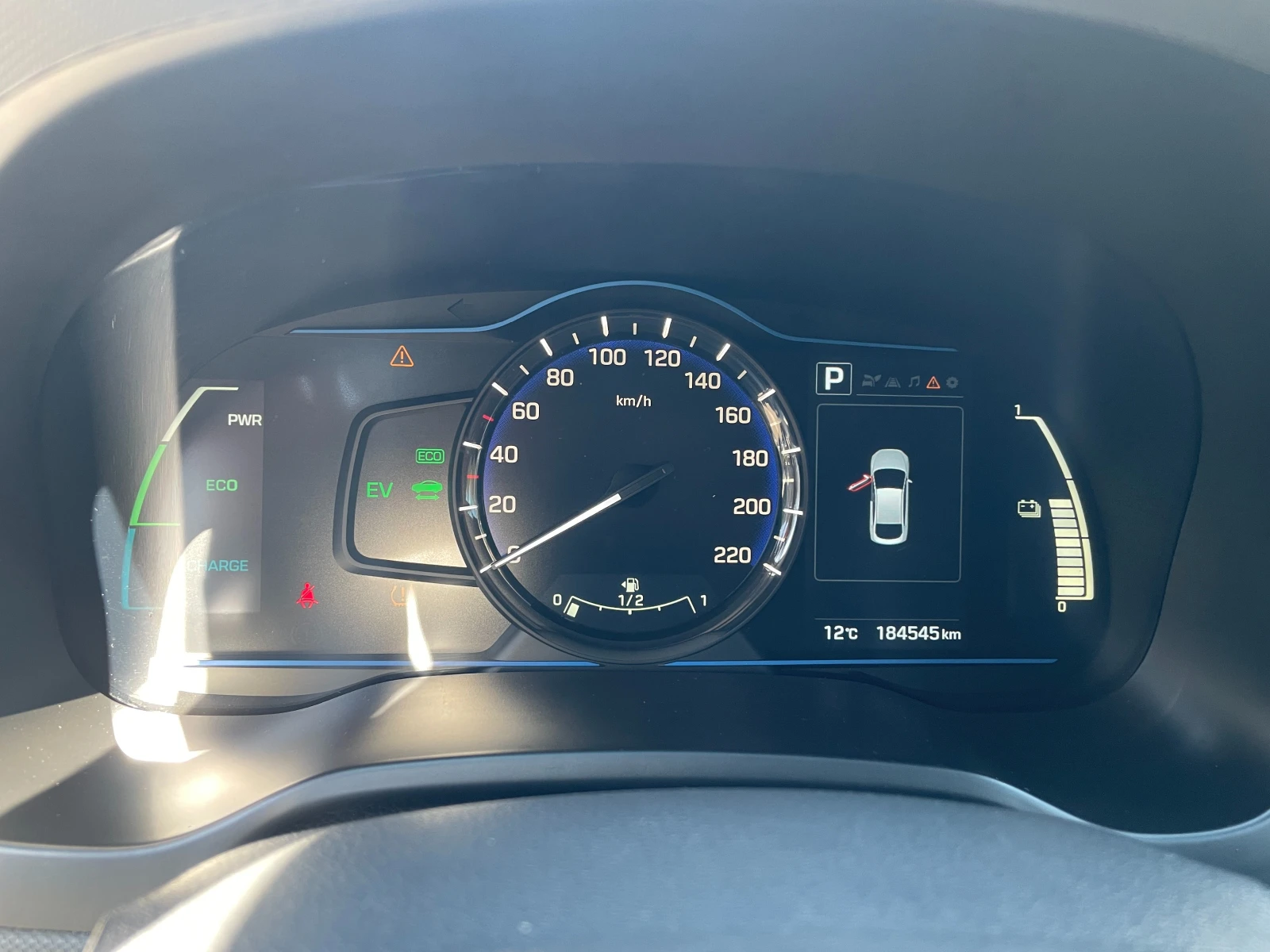 Hyundai Ioniq 1.6 HYBRID , снимка 9 - Автомобили и джипове - 53665768