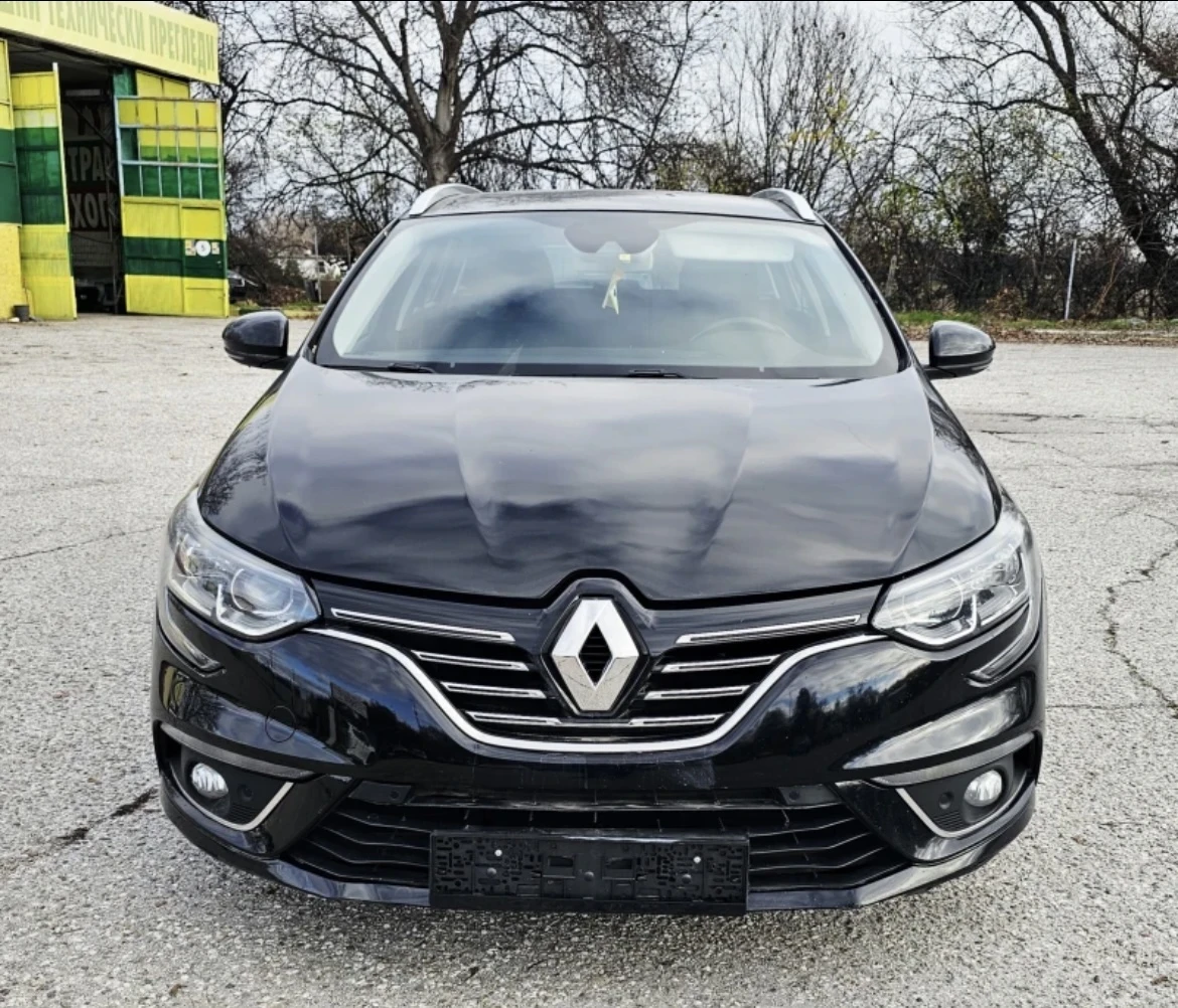 Renault Laguna 1.5, снимка 8 - Автомобили и джипове - 53774174