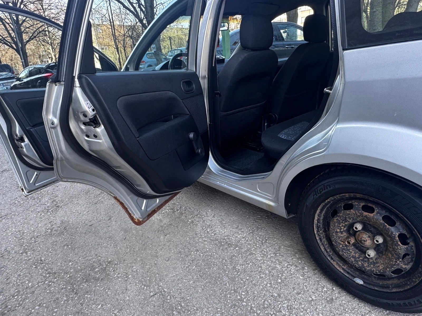 Ford Fiesta 1.4 TDCI, снимка 9 - Автомобили и джипове - 54022064