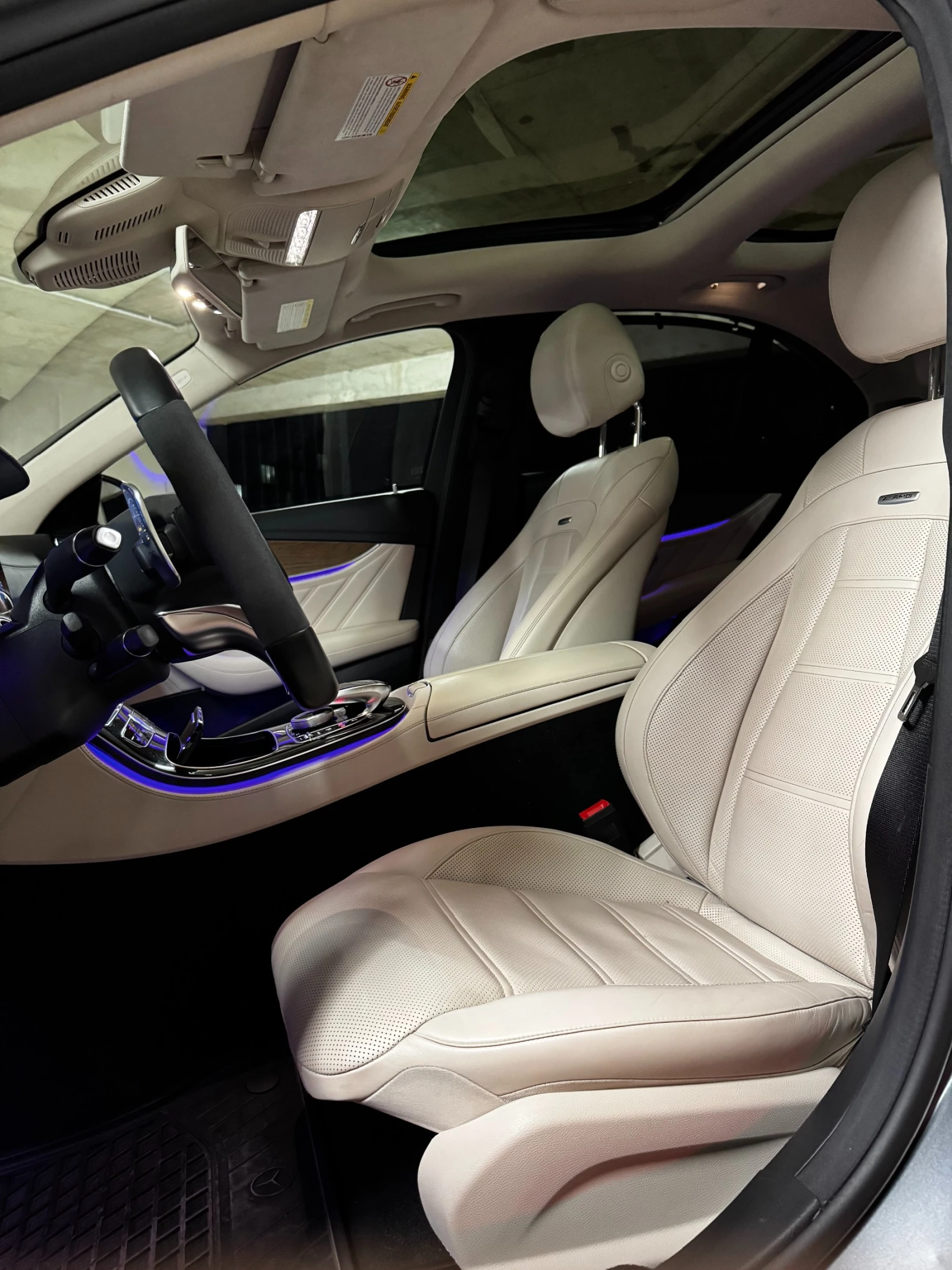 Mercedes-Benz E 43 AMG Designo, снимка 10 - Автомобили и джипове - 54257015