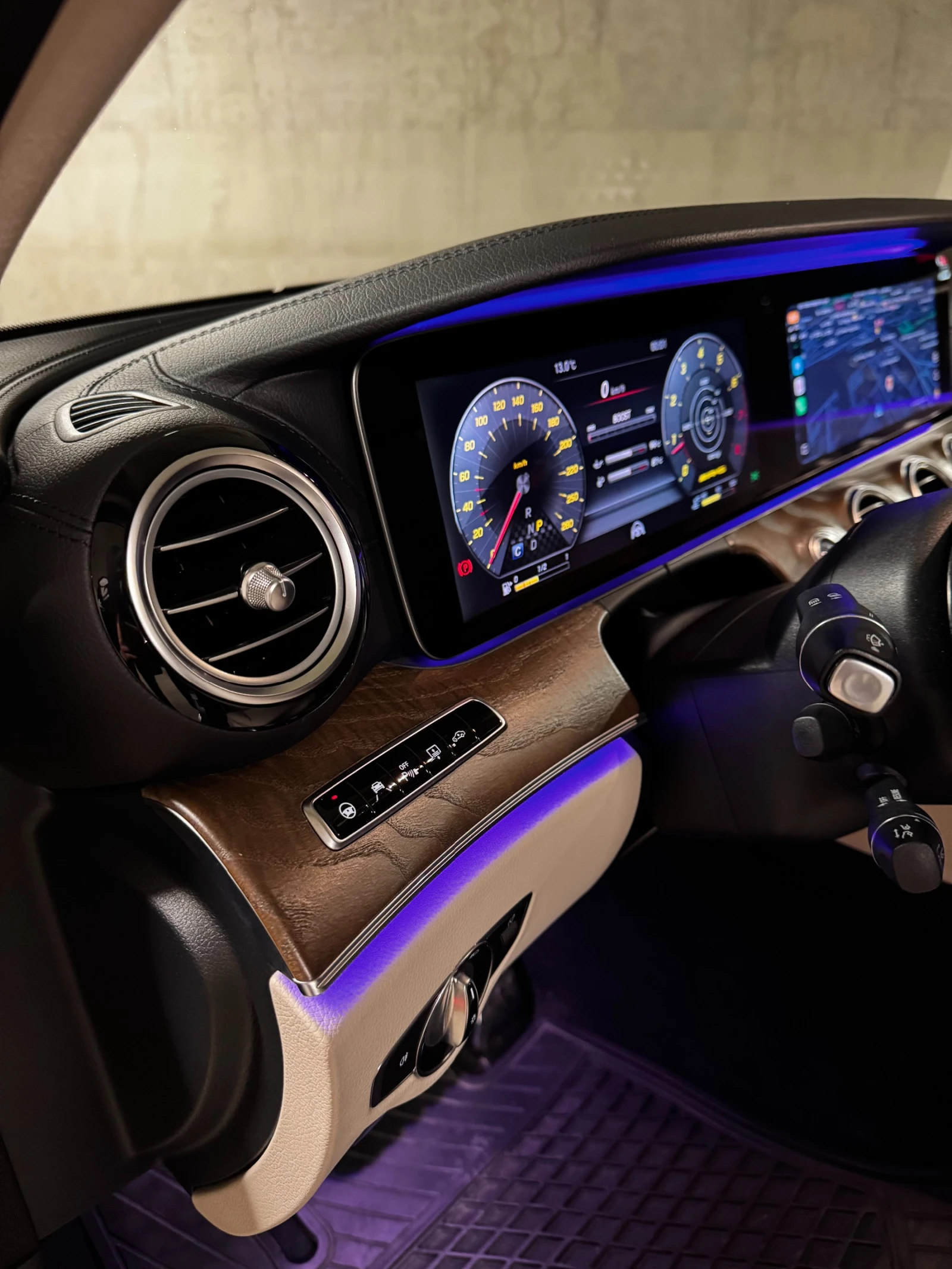 Mercedes-Benz E 43 AMG Designo, снимка 9 - Автомобили и джипове - 54257015