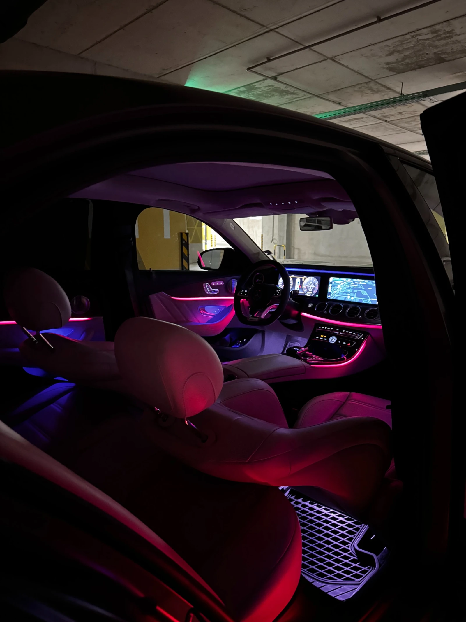 Mercedes-Benz E 43 AMG Designo, снимка 12 - Автомобили и джипове - 54257015