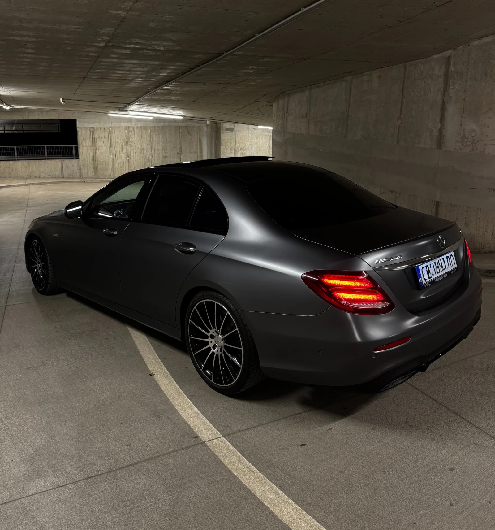 Mercedes-Benz E 43 AMG Designo, снимка 6 - Автомобили и джипове - 54257015