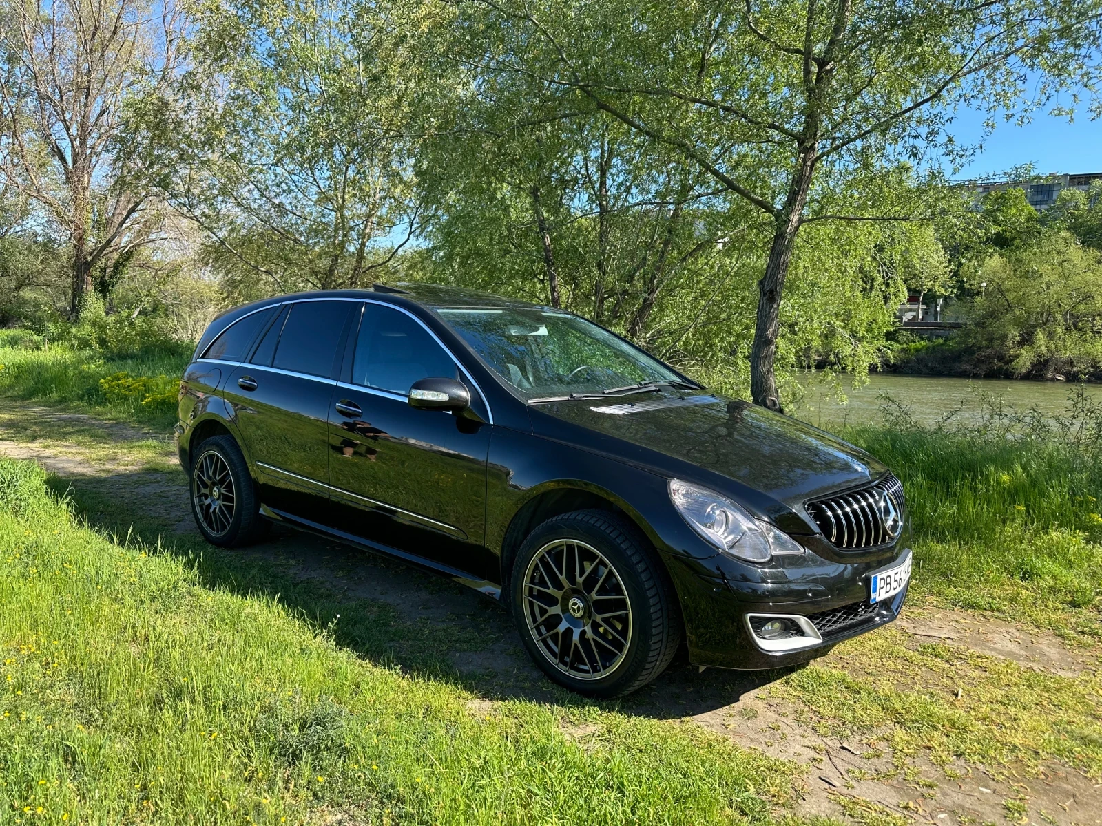 Mercedes-Benz R 350  R350 V6 3.5 4MATIC, снимка 3 - Автомобили и джипове - 54329735