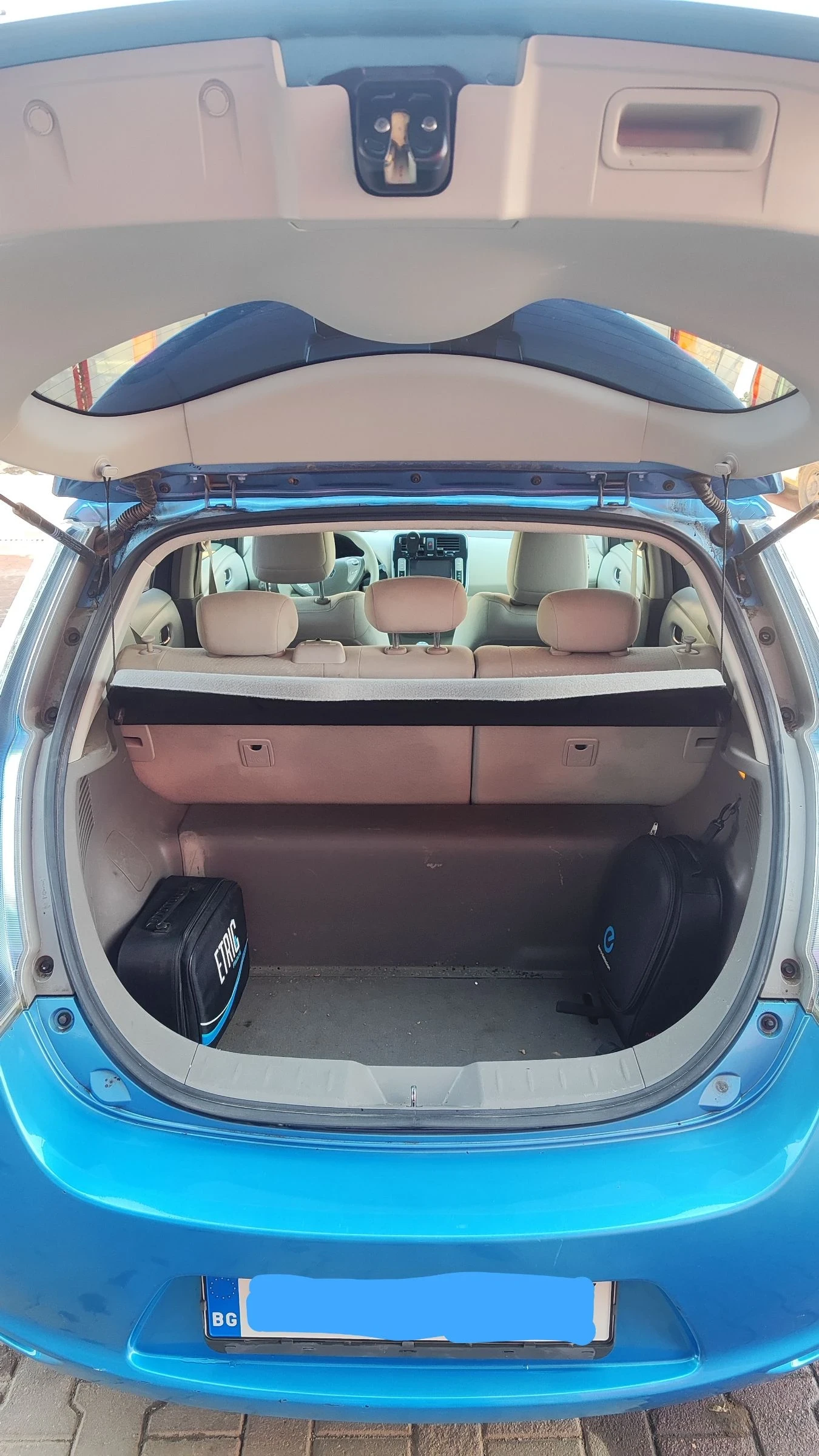 Nissan Leaf , снимка 5 - Автомобили и джипове - 54508420