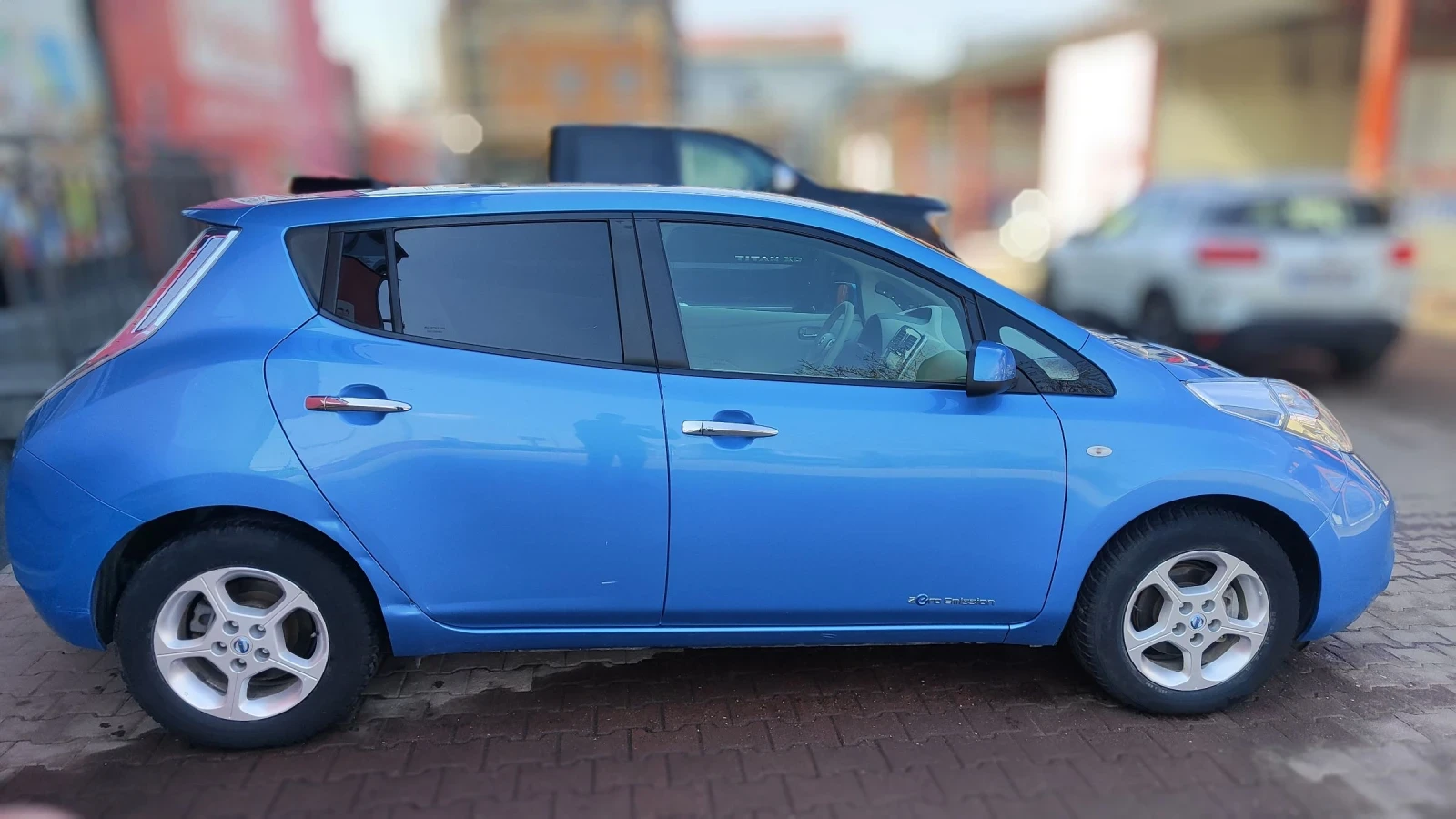 Nissan Leaf , снимка 3 - Автомобили и джипове - 54508420