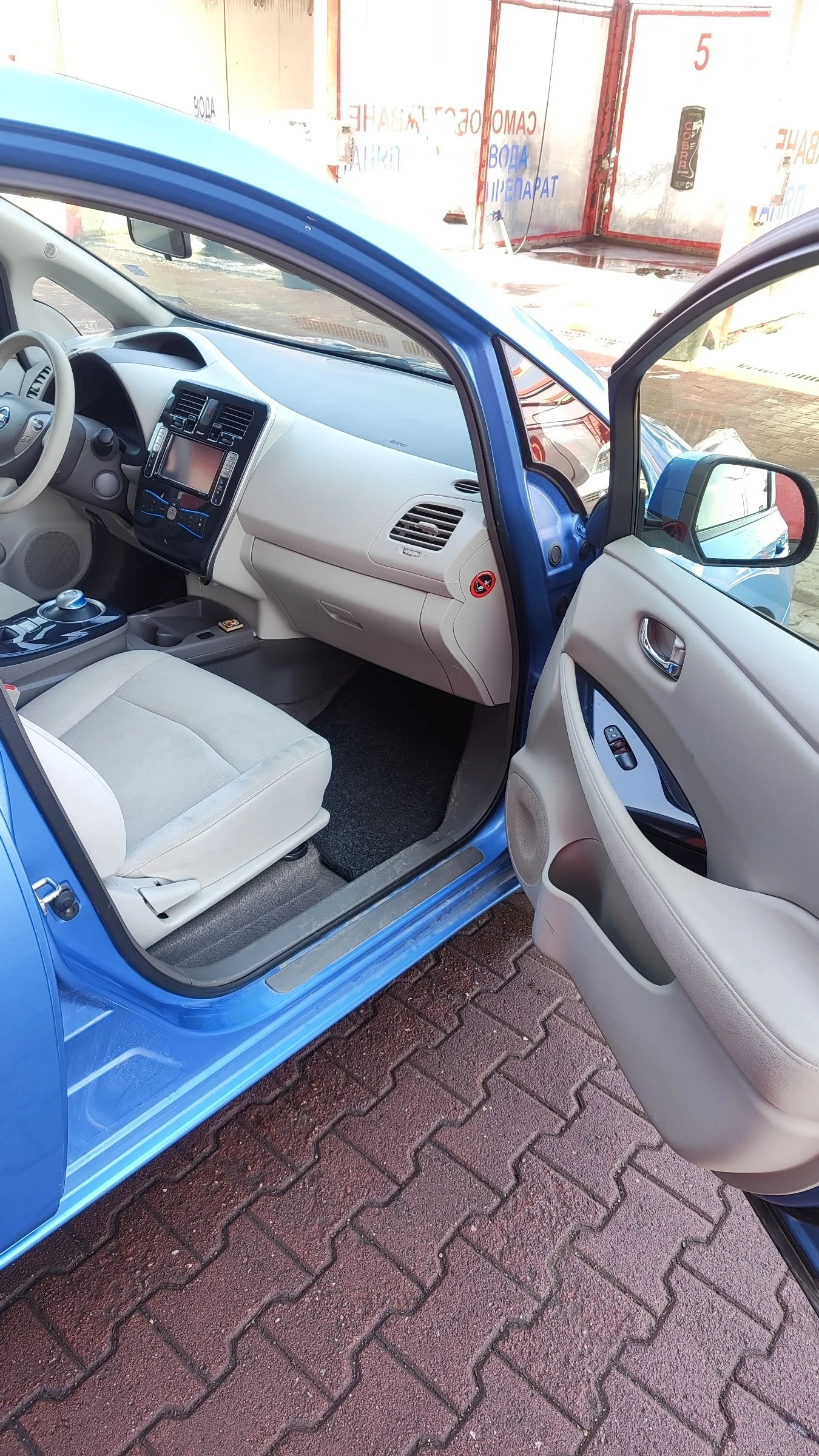 Nissan Leaf , снимка 9 - Автомобили и джипове - 54508420