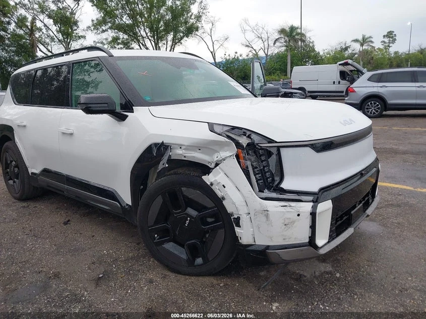 Kia EV9 Gt-Line, снимка 6 - Автомобили и джипове - 54906256