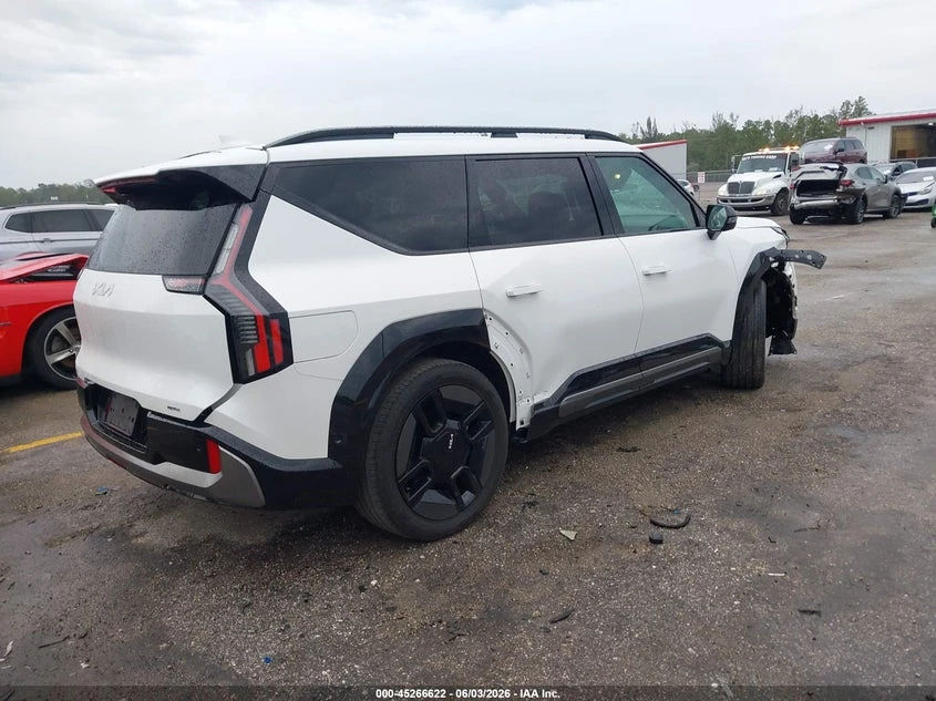 Kia EV9 Gt-Line, снимка 4 - Автомобили и джипове - 54906256