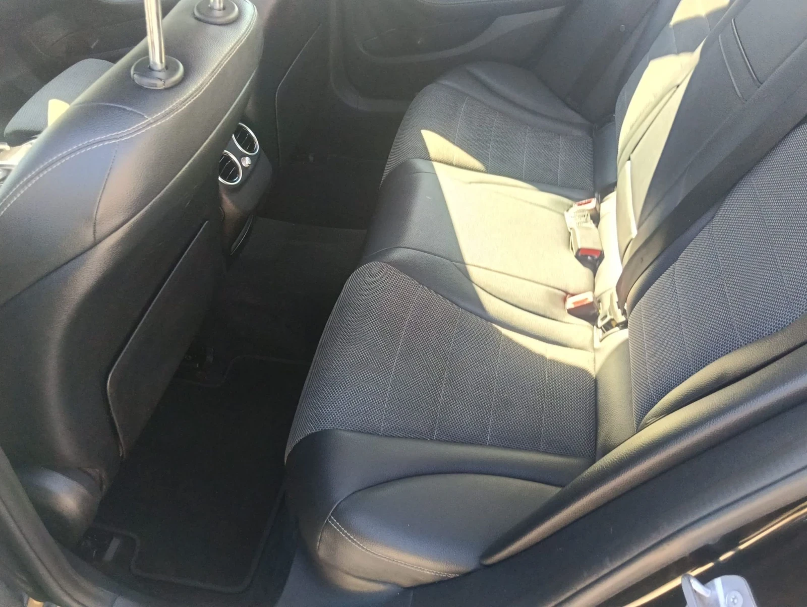 Mercedes-Benz C 200, снимка 11 - Автомобили и джипове - 55043532