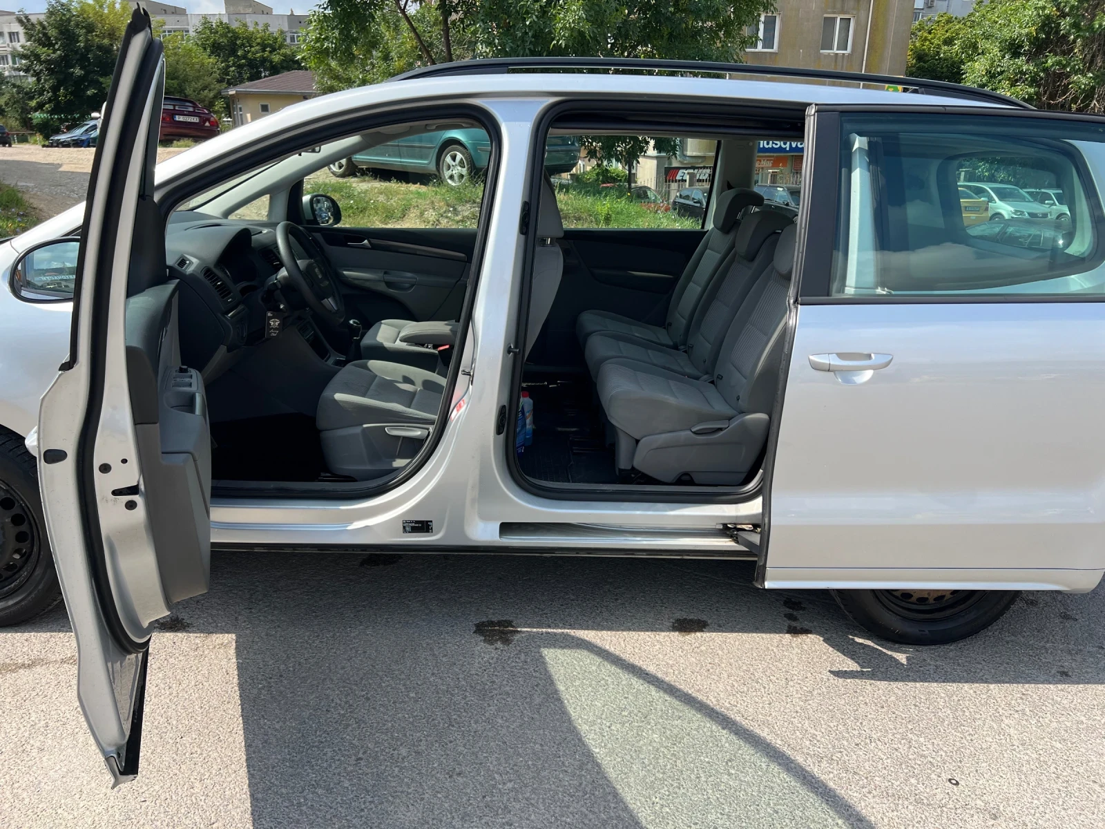 Seat Alhambra, снимка 11 - Автомобили и джипове - 55380500