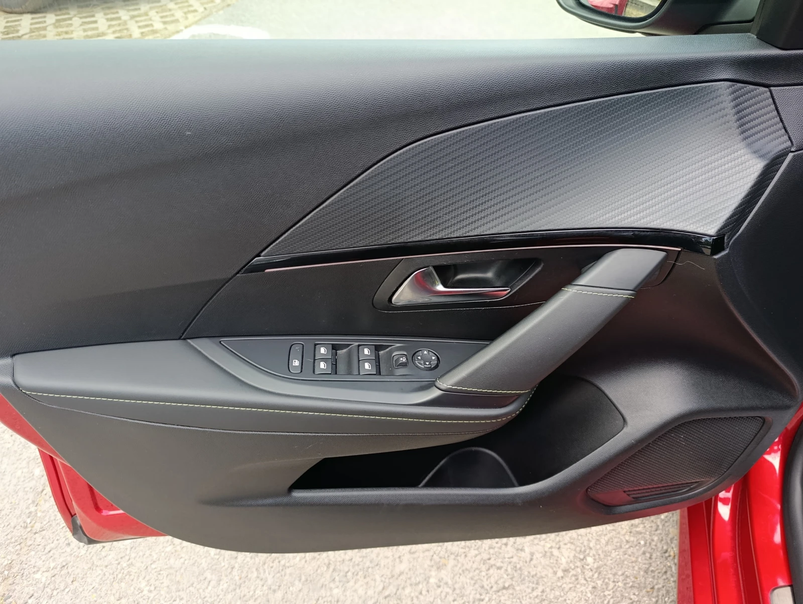 Peugeot 208 GT HYBRID Закупен от БГ, снимка 13 - Автомобили и джипове - 55434179