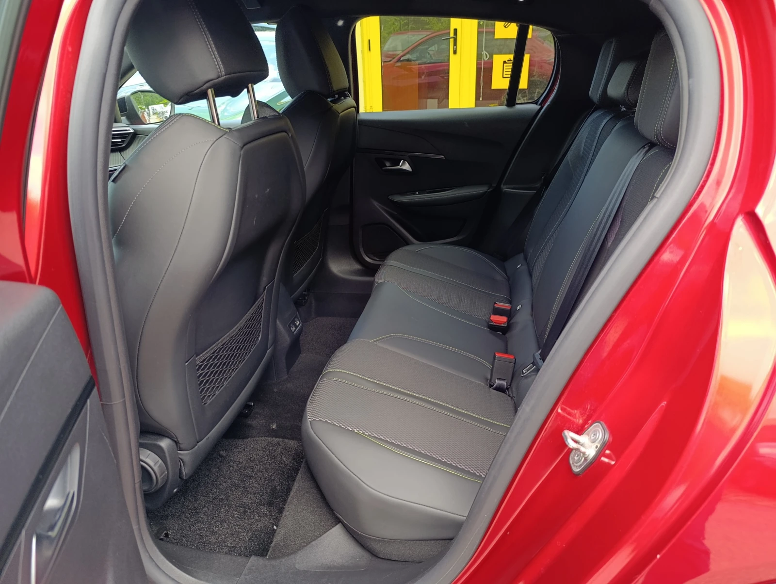 Peugeot 208 GT HYBRID Закупен от БГ, снимка 8 - Автомобили и джипове - 55434179