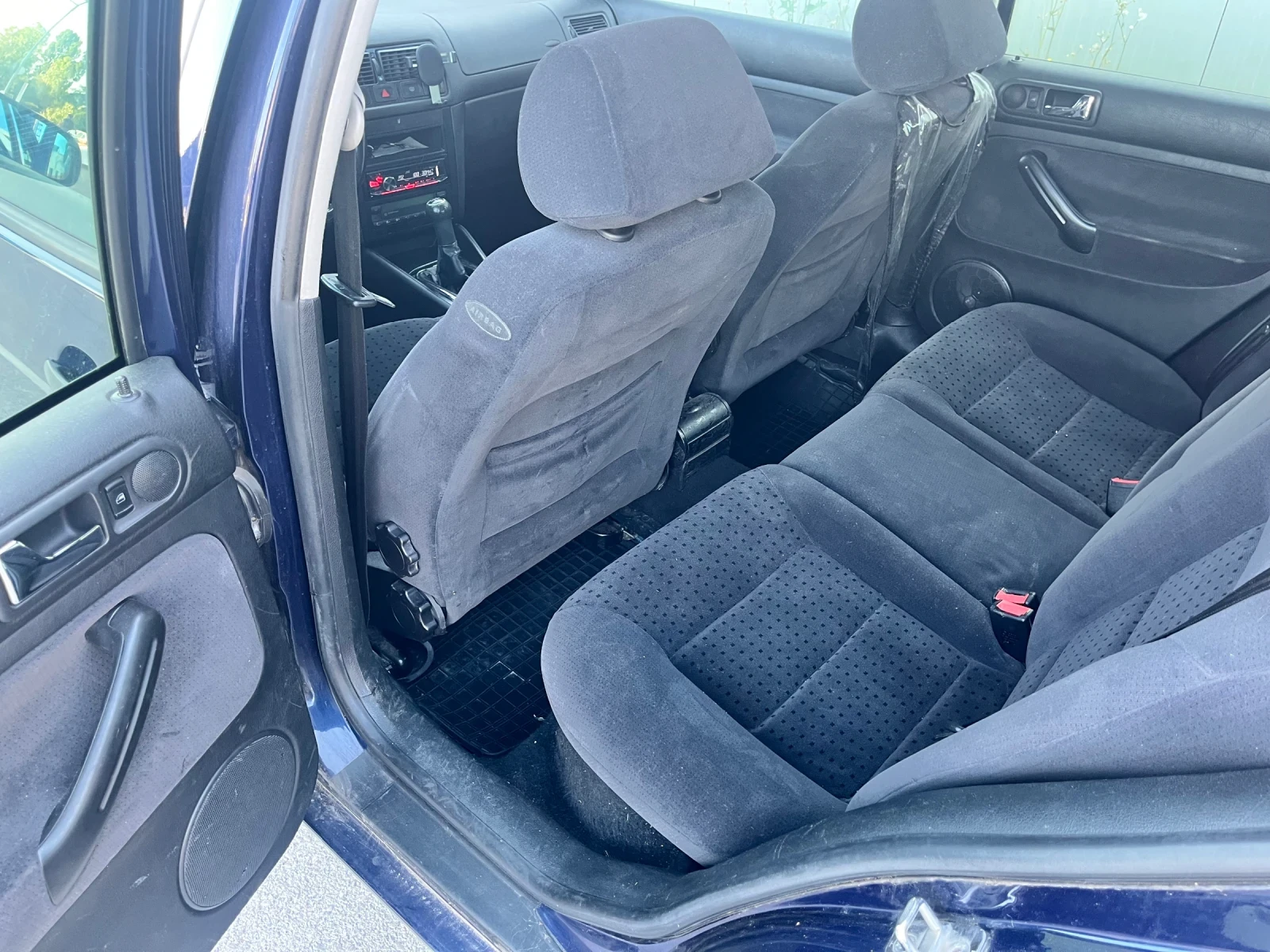 VW Golf TDI 90, снимка 11 - Автомобили и джипове - 55697817