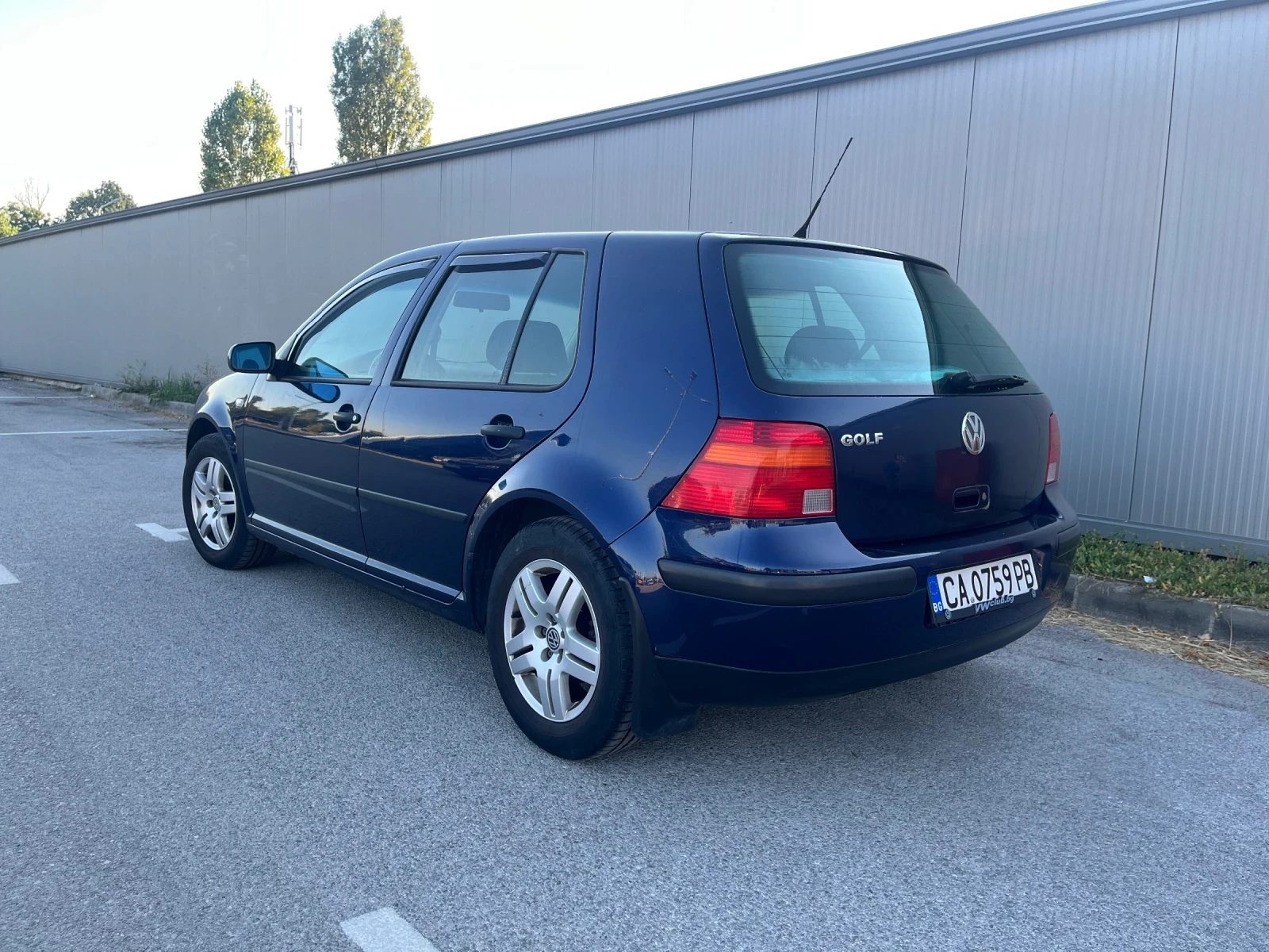 VW Golf TDI 90, снимка 3 - Автомобили и джипове - 55697817