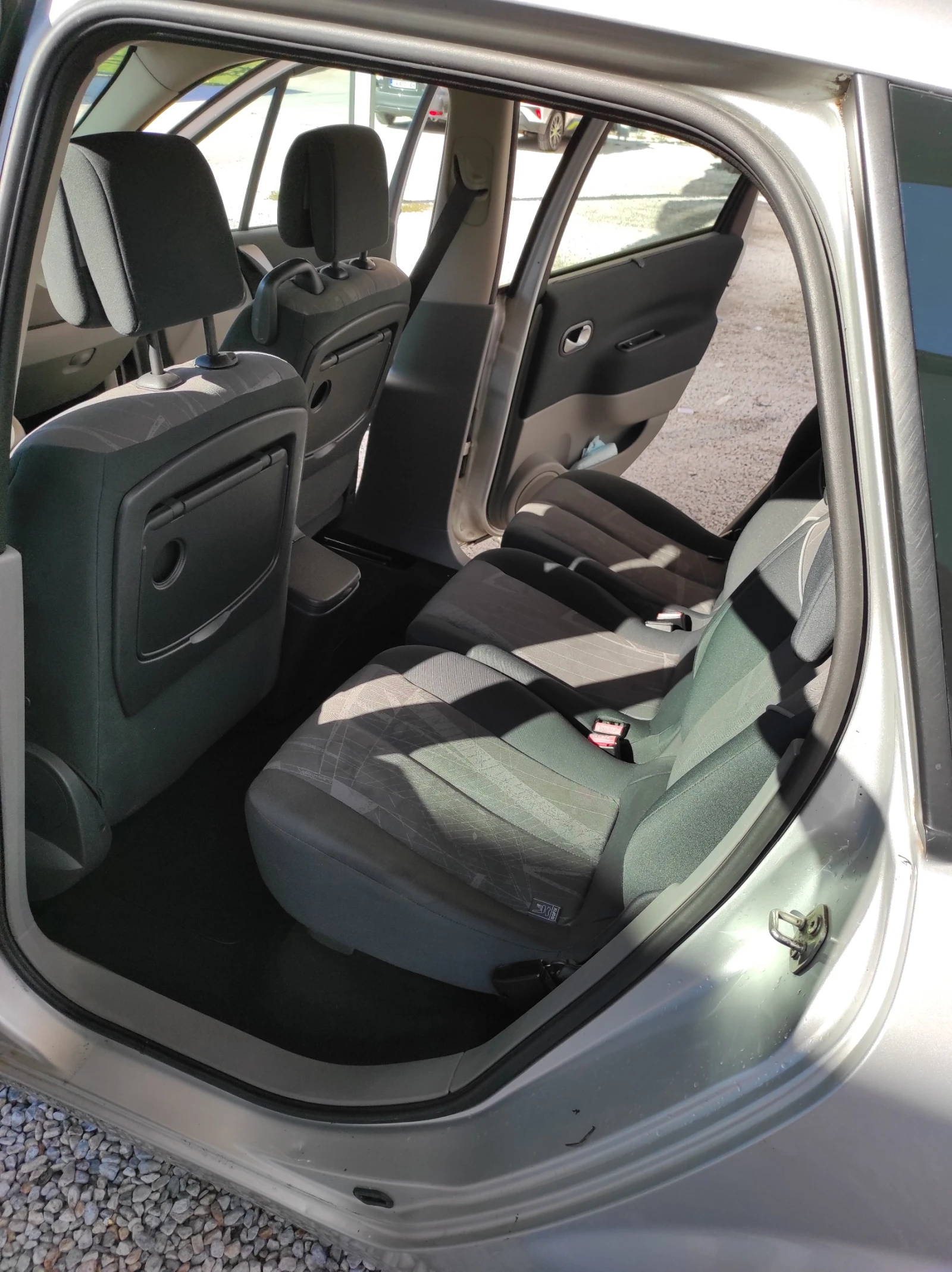 Renault Scenic, снимка 8 - Автомобили и джипове - 55729689