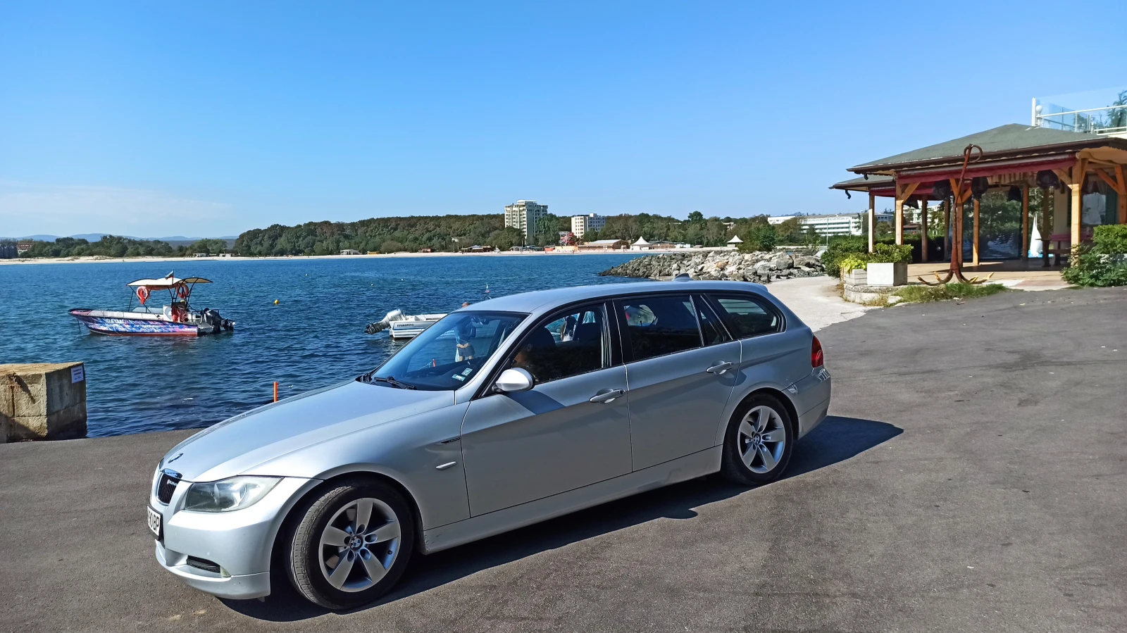 BMW 320 E91, теглич
