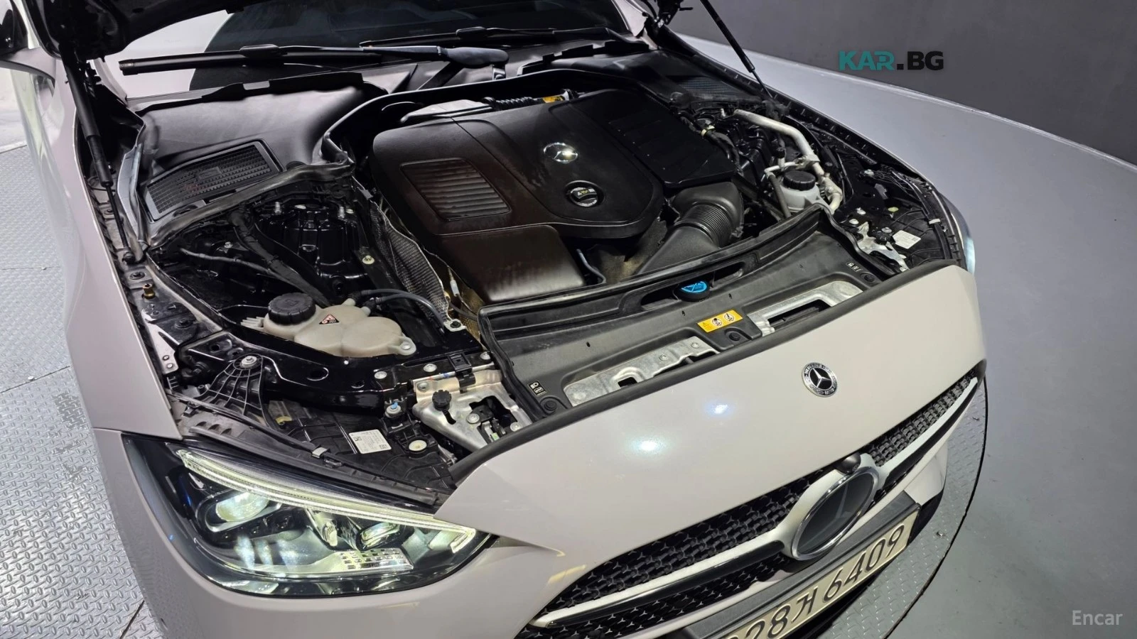 Mercedes-Benz C 300 4MATIC* AMG-LINE* ПАНОРАМА* 360* КАМЕРА* ДИСТРОНИК, снимка 17 - Автомобили и джипове - 55748447