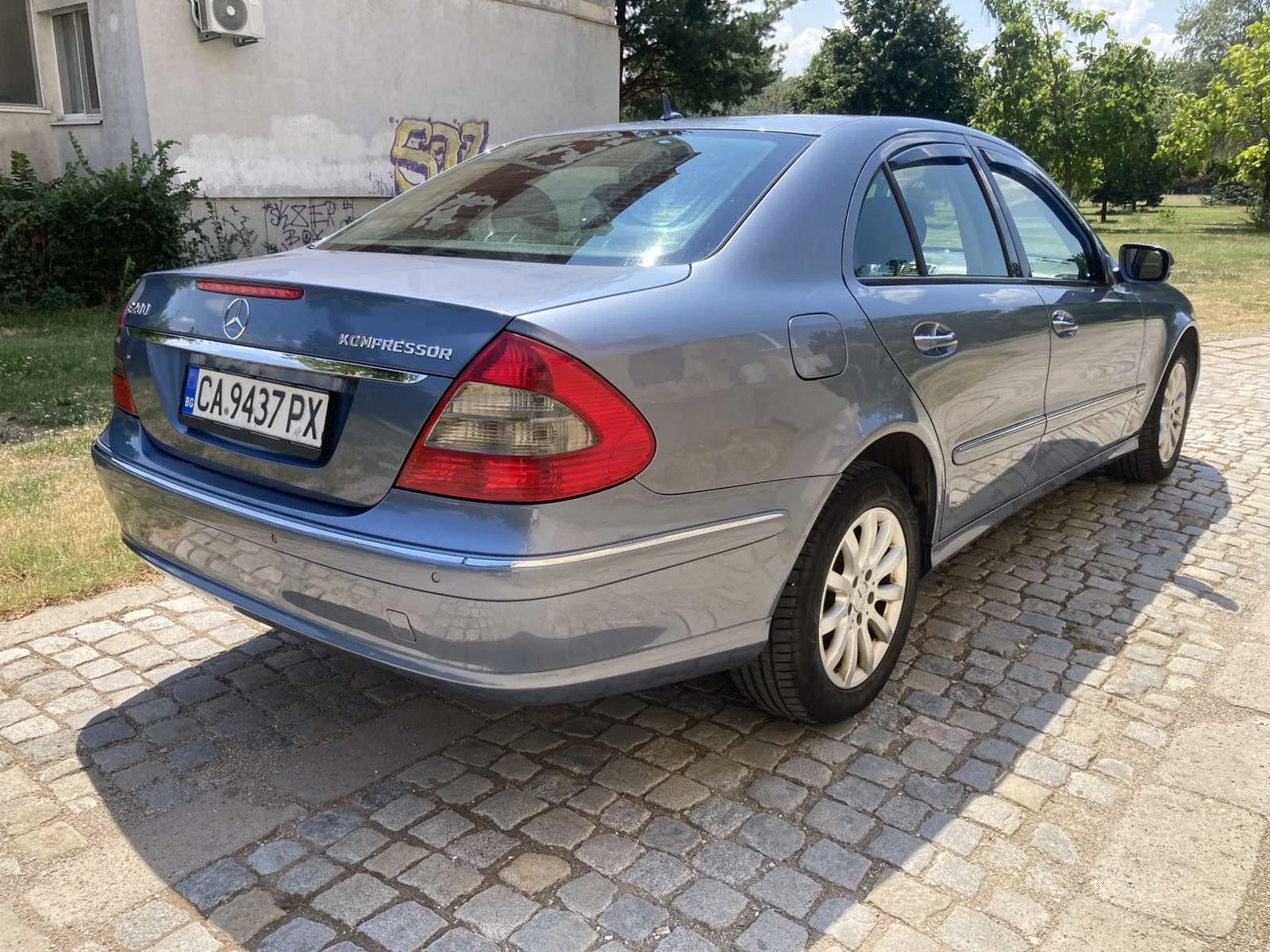 Mercedes-Benz E 200 Kompressor Фейслифт Автоматик, снимка 7 - Автомобили и джипове - 56048756