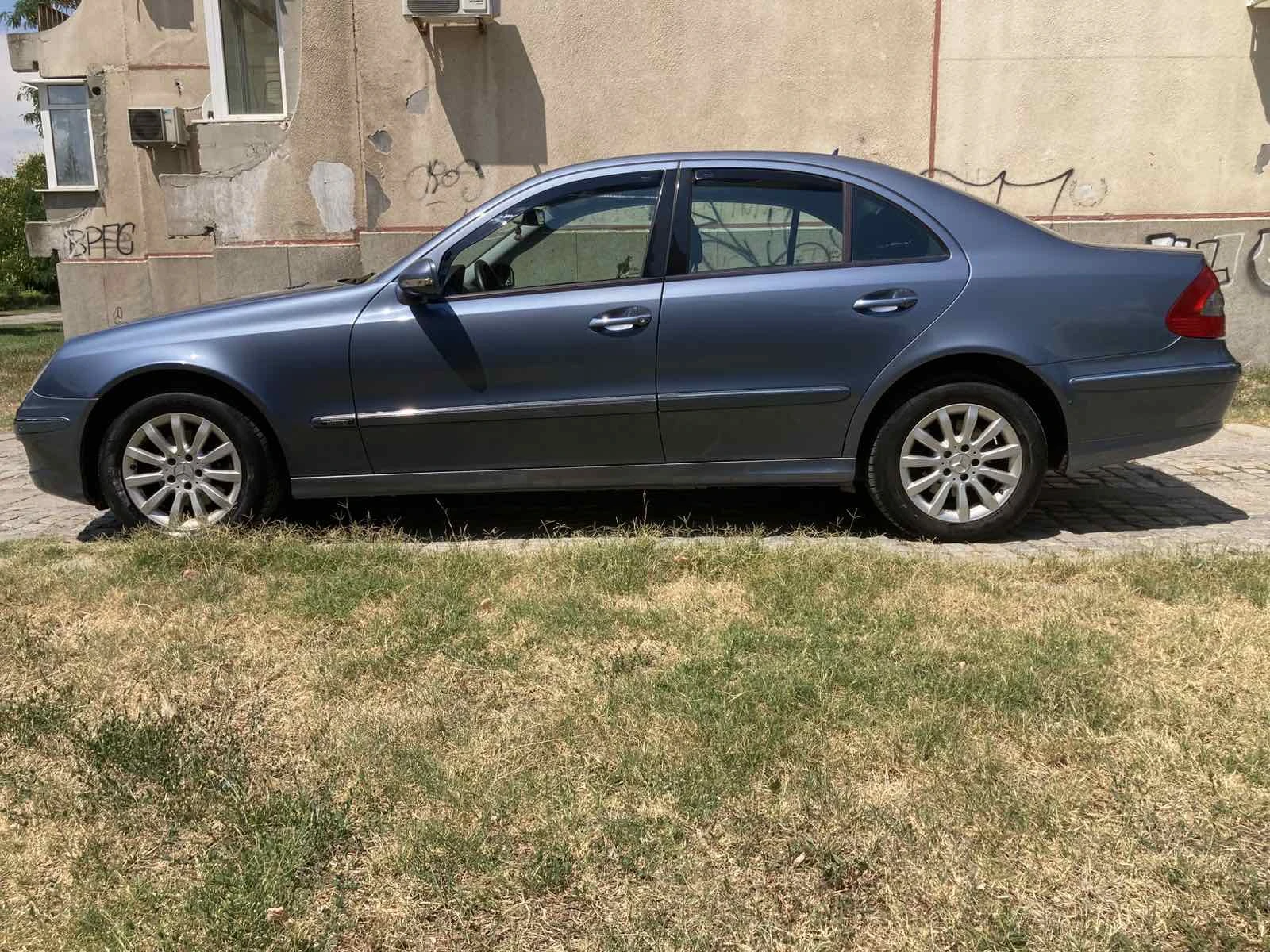Mercedes-Benz E 200 Kompressor Фейслифт Автоматик, снимка 8 - Автомобили и джипове - 56048756