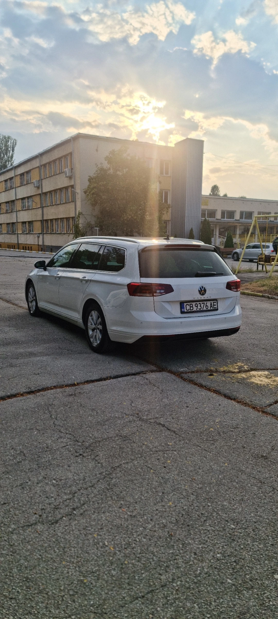 VW Passat 2.0TDI FACELIFT, снимка 17 - Автомобили и джипове - 56023954