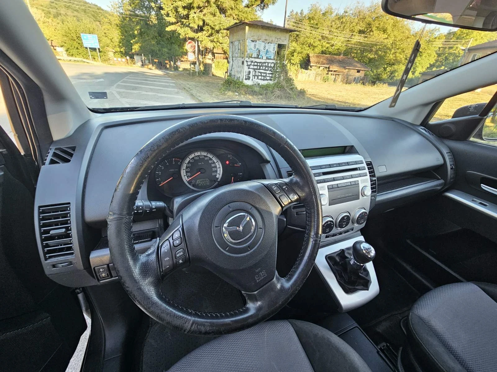 Mazda 5, снимка 15 - Автомобили и джипове - 56166971