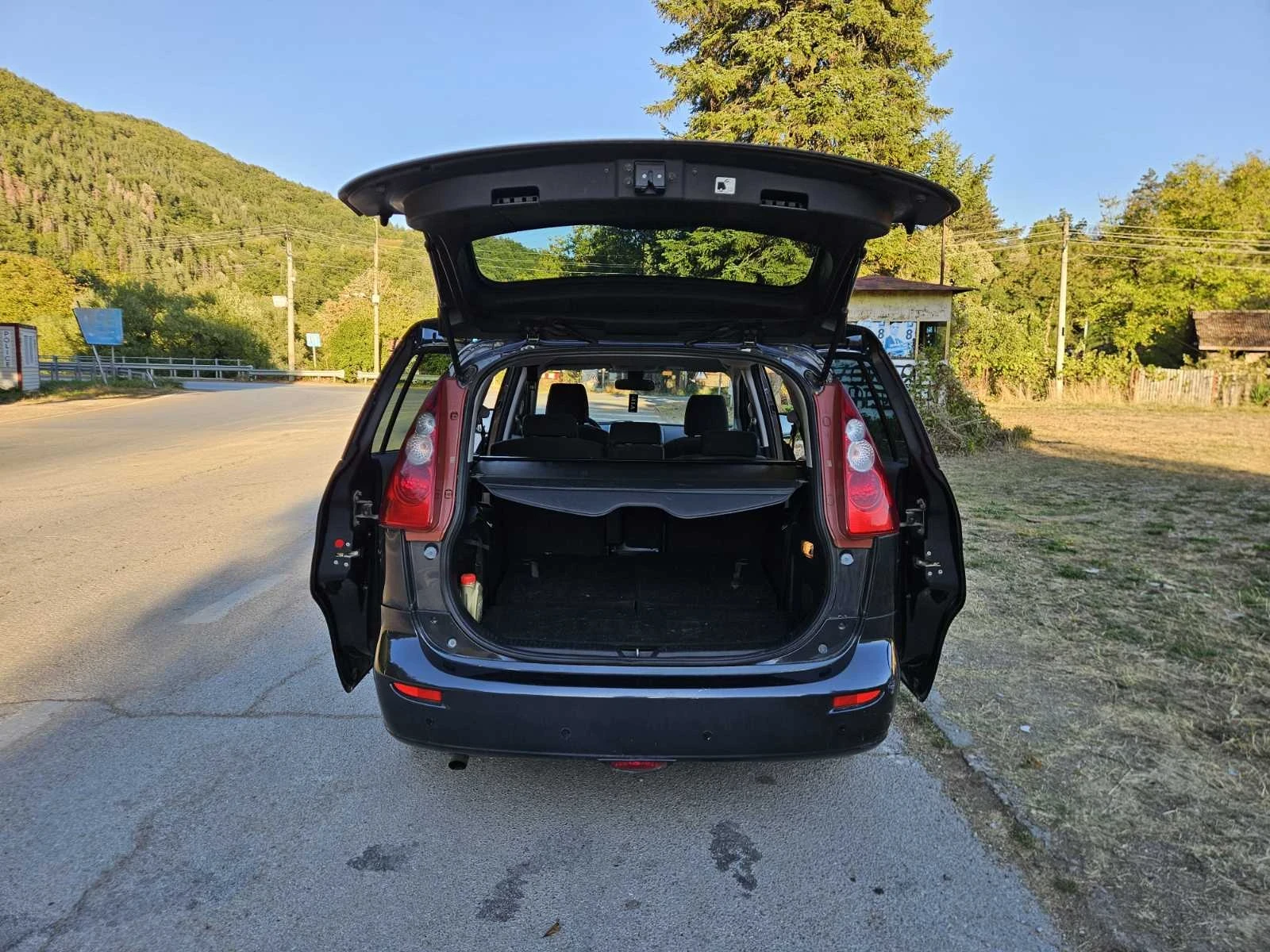 Mazda 5, снимка 7 - Автомобили и джипове - 56166971