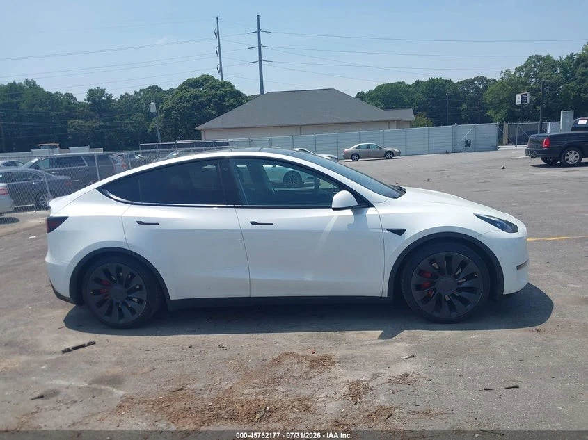 Tesla Model Y PERFORMANCE* DUAL MOTOR* ПОДГРЕВ* ПАНО* КАМЕРА* , снимка 11 - Автомобили и джипове - 56211552