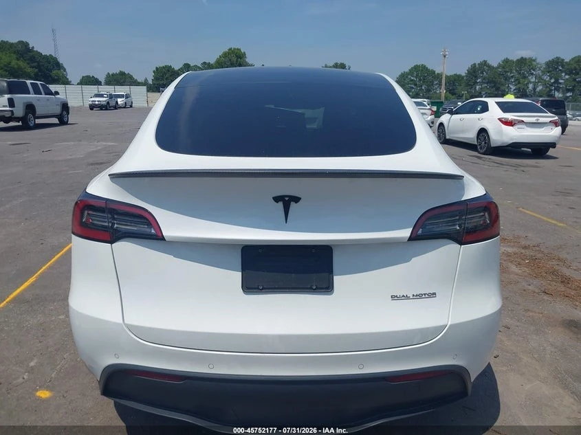 Tesla Model Y PERFORMANCE* DUAL MOTOR* ПОДГРЕВ* ПАНО* КАМЕРА* , снимка 14 - Автомобили и джипове - 56211552