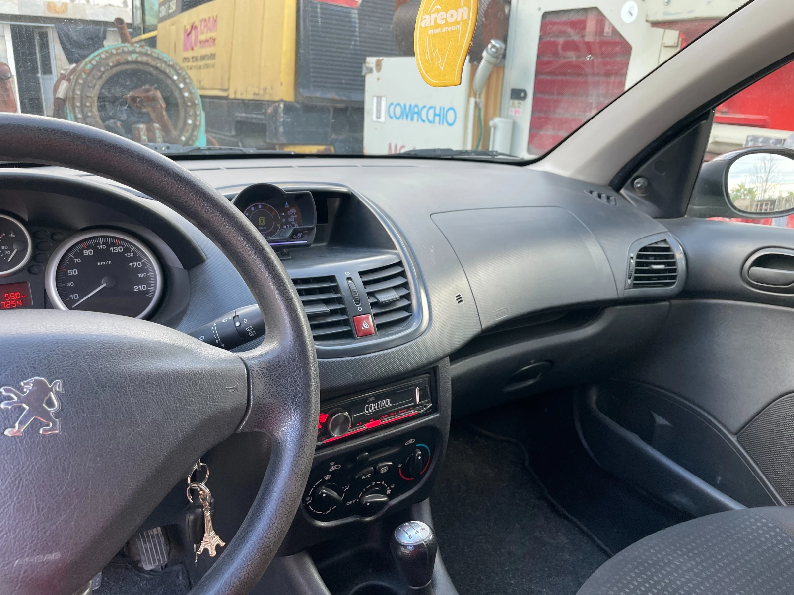 Peugeot 206 plus 1.1 i , снимка 11 - Автомобили и джипове - 56467741