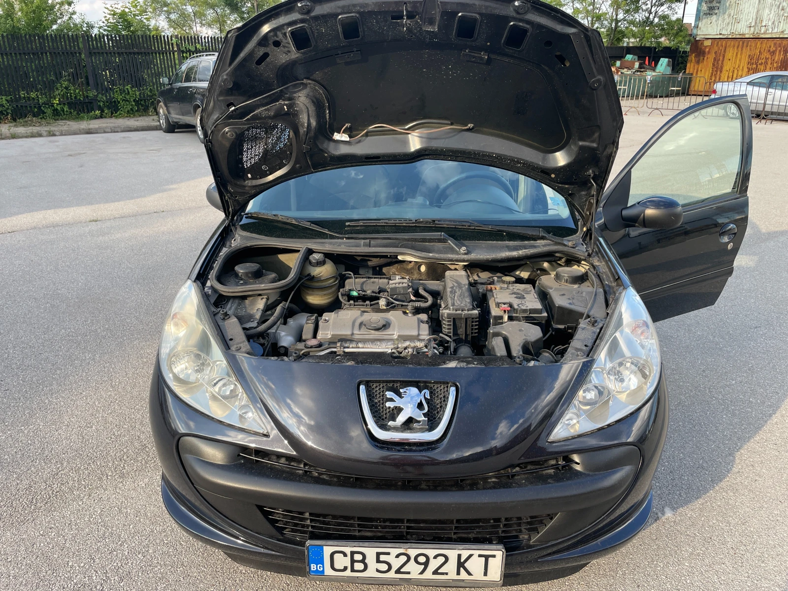 Peugeot 206 plus 1.1 i , снимка 13 - Автомобили и джипове - 56467741