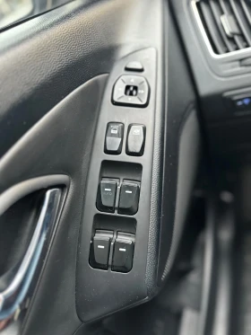 Hyundai IX35 2.0 CRDI 4x4 ТОП! - 8599 € / 16818.18 лв. - 83648909 12