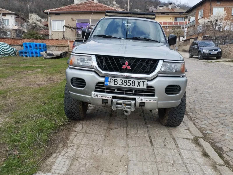 Mitsubishi Pajero sport, снимка 1 - Автомобили и джипове - 47207816