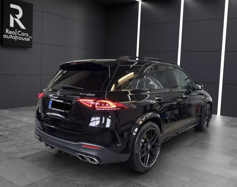 Mercedes-Benz GLE 63 S AMG BURMESTER 3D* 22* PANO* DISTR* 360* EXCLUSIVE* , снимка 4 - Автомобили и джипове - 52102119