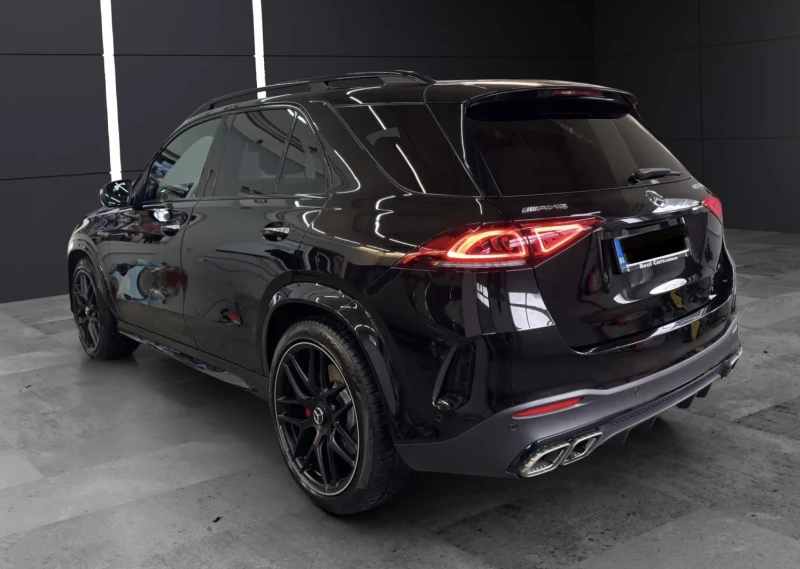 Mercedes-Benz GLE 63 S AMG BURMESTER 3D* 22* PANO* DISTR* 360* EXCLUSIVE* , снимка 6 - Автомобили и джипове - 52102119