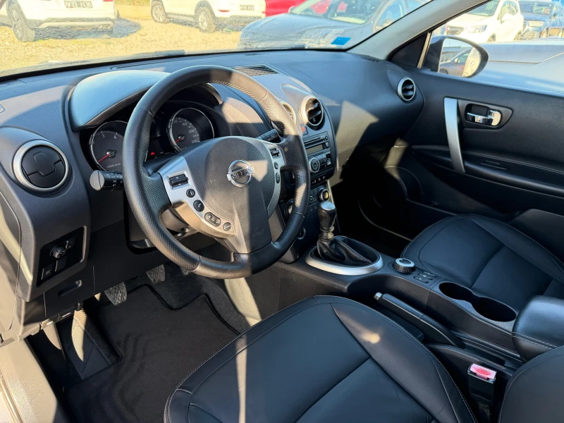 Nissan Qashqai 2.0 D 4Х4  6+ 1 места, снимка 10 - Автомобили и джипове - 52387943