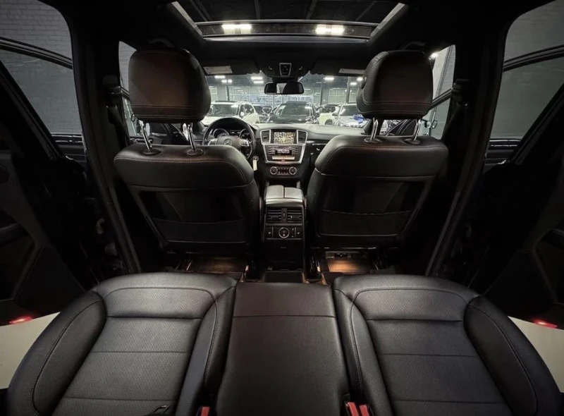 Mercedes-Benz ML 350 BLUETEC * * ЧЕРЕН САЛОН * * CARFAX * * АВТО КРЕДИТ, снимка 9 - Автомобили и джипове - 53348117