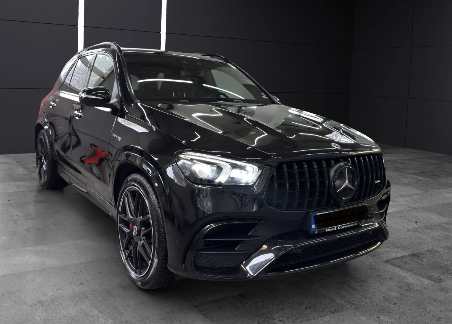 Mercedes-Benz GLE 63 S AMG BURMESTER 3D* 22* PANO* DISTR* 360* EXCLUSIVE*  - изображение 3