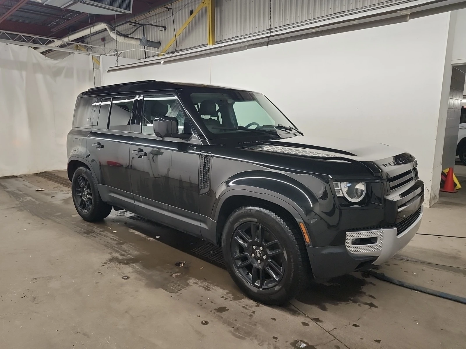 Land Rover Defender 110 S AWD - изображение 2