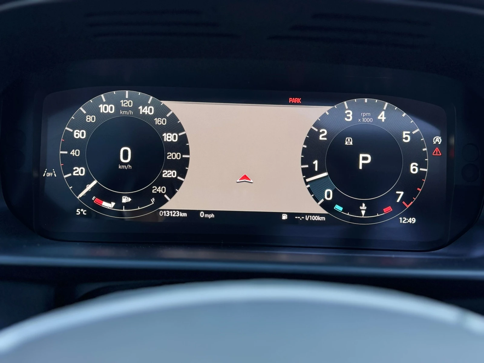 Land Rover Discovery SE/R-Dynamic/NAVI/P360/PANO/LED/Full/13 ���.��.!!! | Mobile.bg � ����������� 11