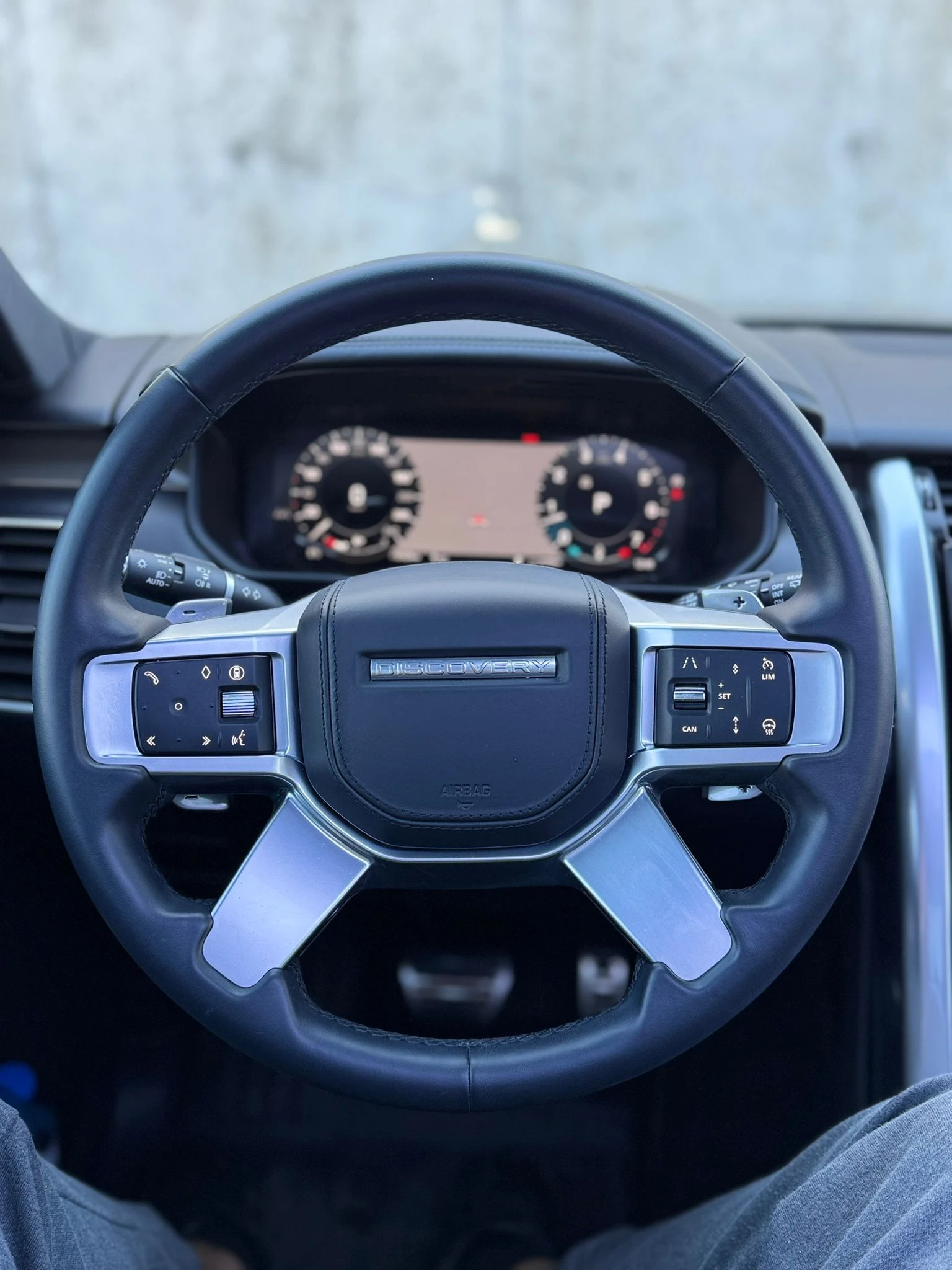 Land Rover Discovery SE/R-Dynamic/NAVI/P360/PANO/LED/Full/13 ���.��.!!! | Mobile.bg � ����������� 9