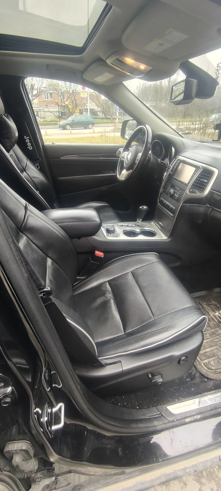 Jeep Grand cherokee 3.0 CRD Overland 241 hp, снимка 6 - Автомобили и джипове - 54064818