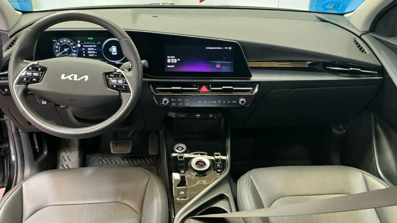 Kia Niro 65KWH/DRIVE/KEYLESS/MERIDIAN/AMBIENT/ГАРАНЦИЯ, снимка 5 - Автомобили и джипове - 54145503