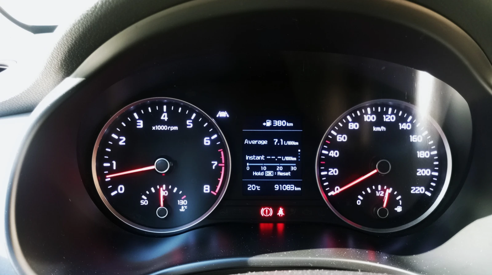 Kia Stonic 1.4LPG, 91000km, снимка 7 - Автомобили и джипове - 54184057