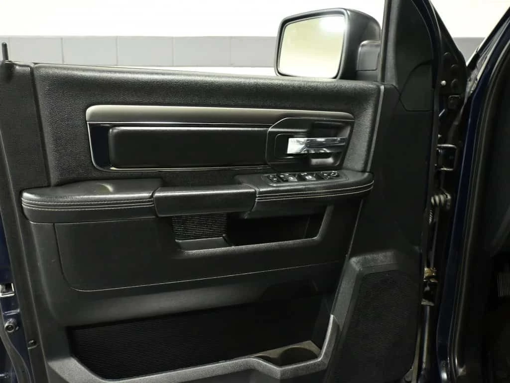 Dodge RAM 1500 * Sport * CARFAX * ЦЕНА ДО БГ, снимка 11 - Автомобили и джипове - 54591246