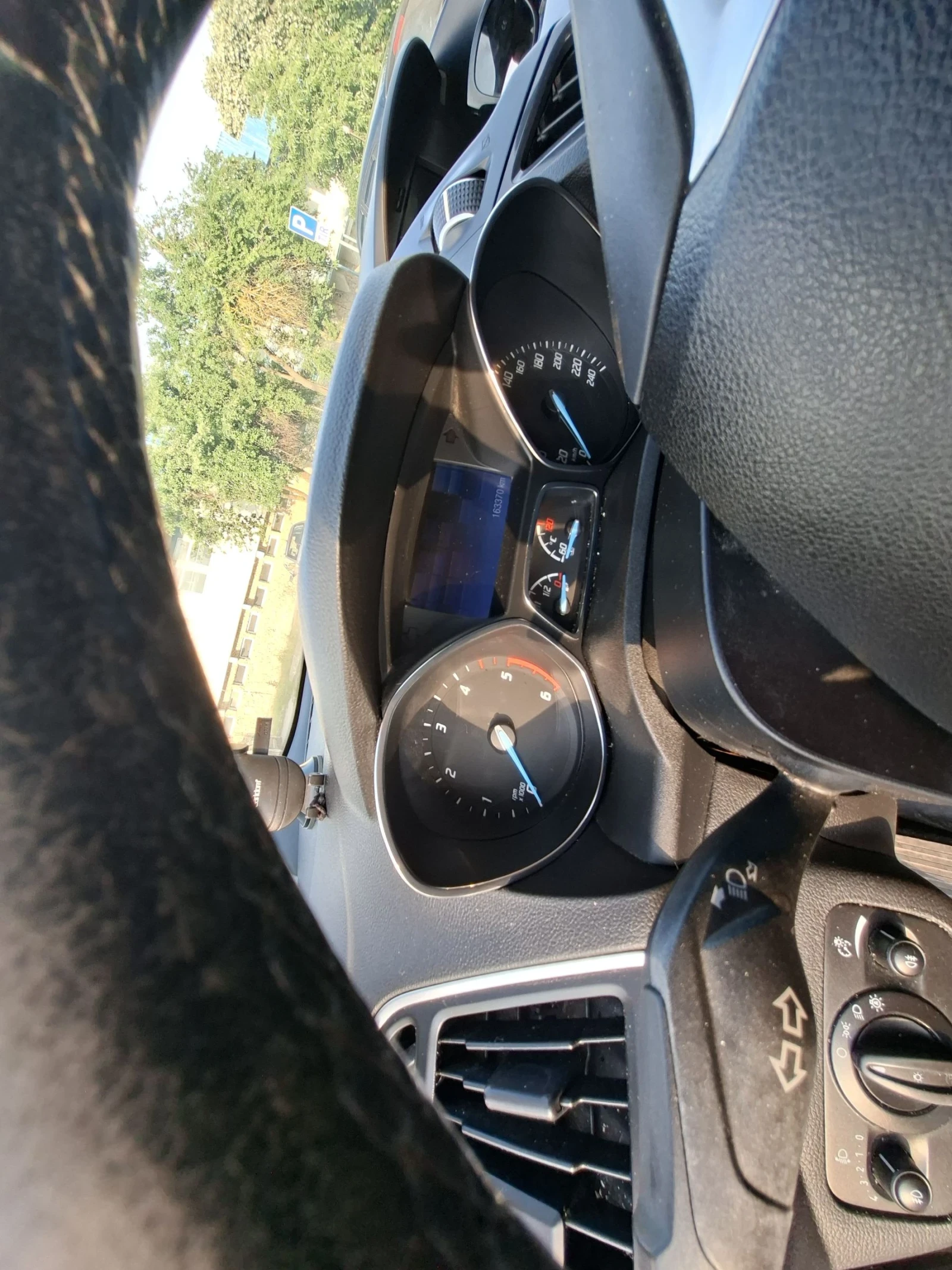 Ford Kuga 2.0tdi, снимка 6 - Автомобили и джипове - 54767772